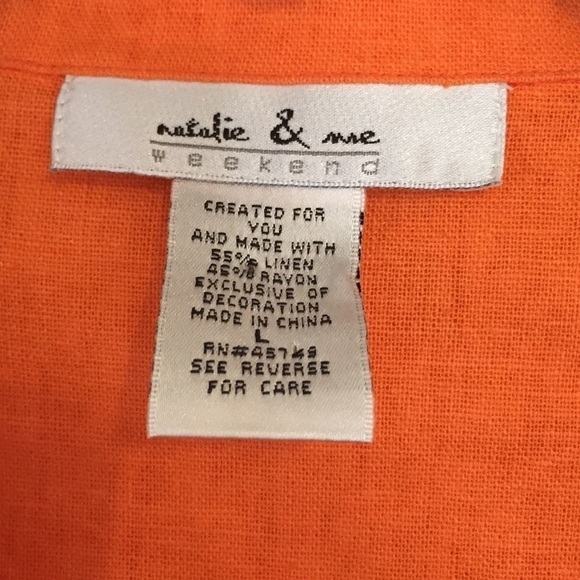 *NWT* Button Down Short Sleeve Top - Picture 4 of 4